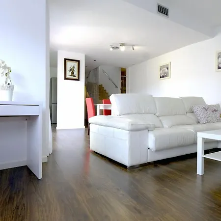 Mont Rodo Con Piscina Y Jardin Privado - Pet Friendly Villa