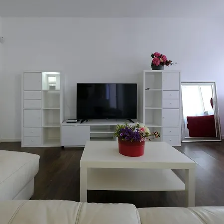 Mont Rodo Con Piscina Y Jardin Privado - Pet Friendly Sant Pere De Ribes